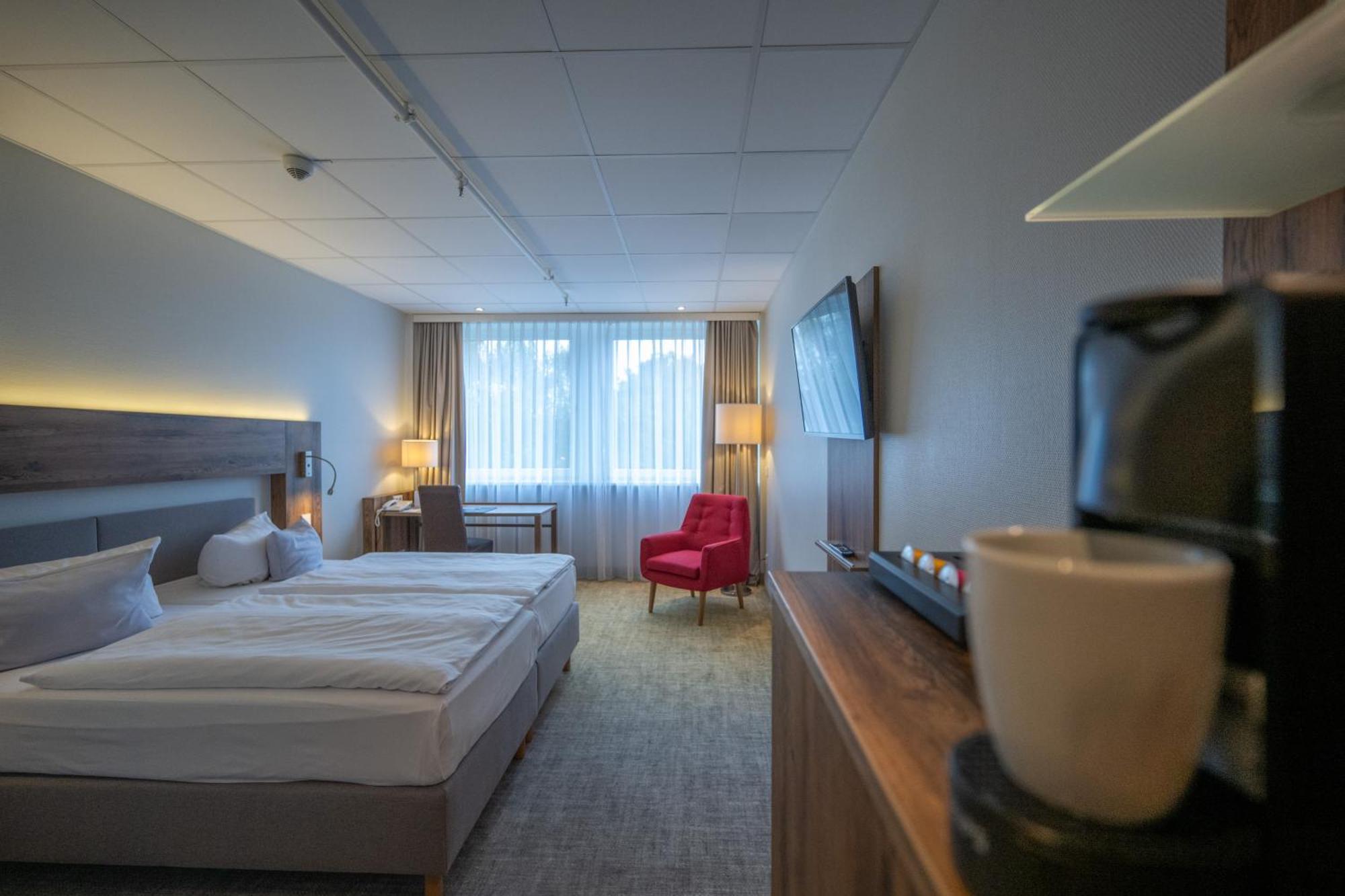 Best Western Hotel Prisma Neumuenster Exterior photo